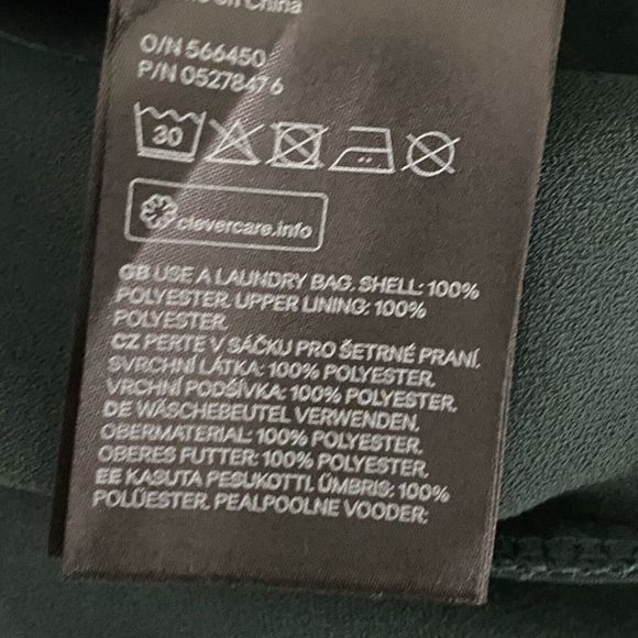 H & M Off the Shoulder Ruffle Cropped Wide Leg Jumpsuit Size 4 NWT - Picture 8 of 8